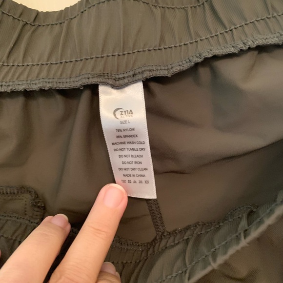 Zyia joggers. - Picture 4 of 5